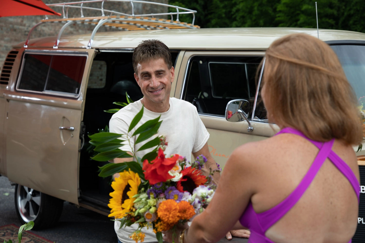 A fresh bouquet handed from the VW Blooming Bus